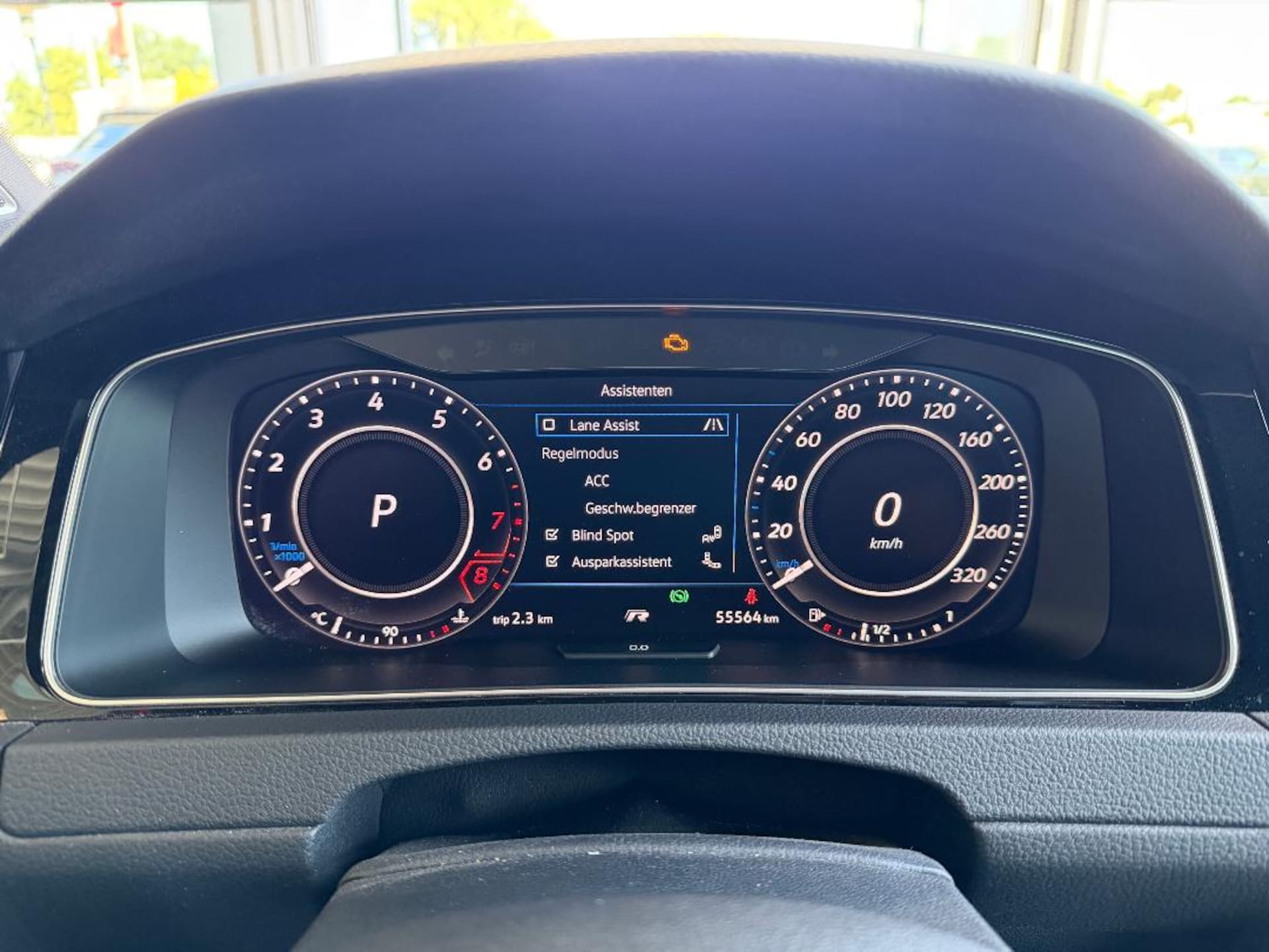 Volkswagen Golf Variant R
