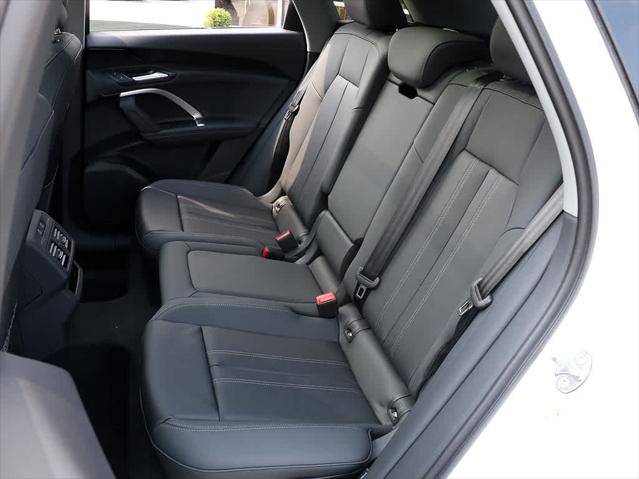 2025 AUDI Q5 - Image 13