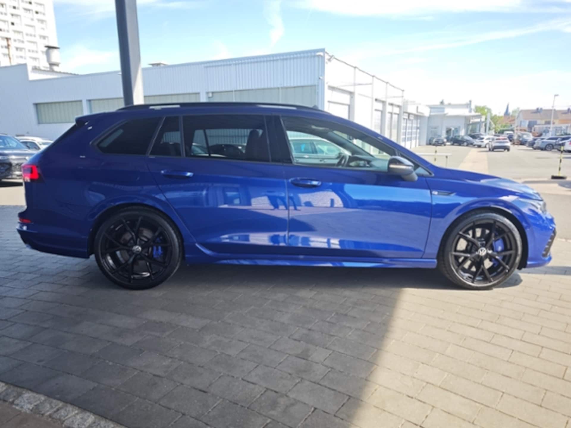 Volkswagen Golf Variant R