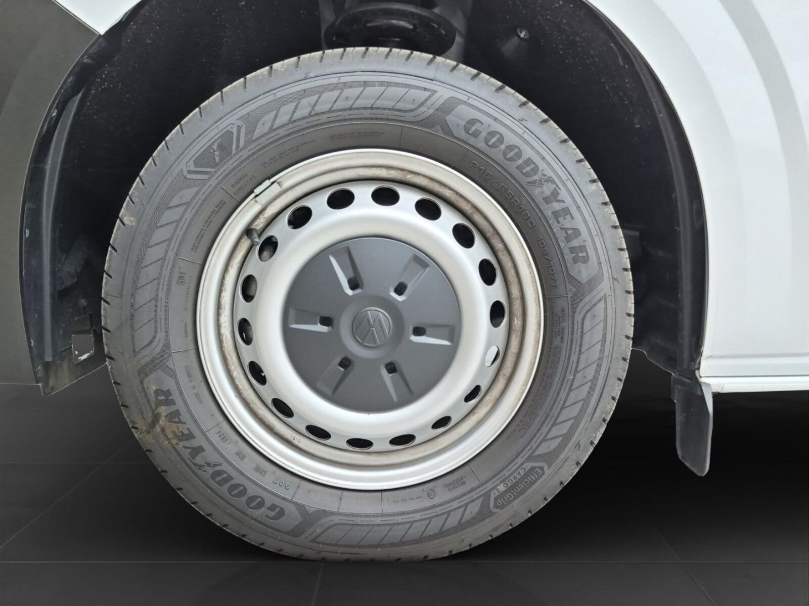 Volkswagen Transporter Kasten langer Radstand – Bild 7