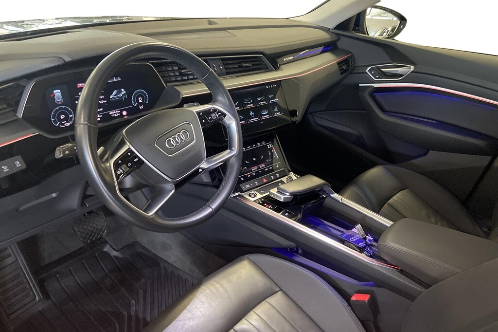 Bild som visar&nbsp;Audi e-tron&nbsp;e-tron 55 quattro Proline 300,00 kW - för mer information kontakta din Audi Partner