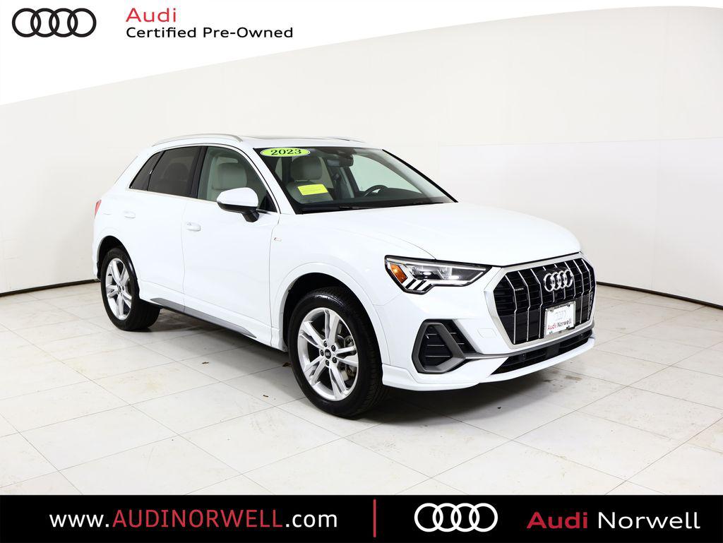 2023 Audi Q3 45 TFSI S Line Premium quattro's photo