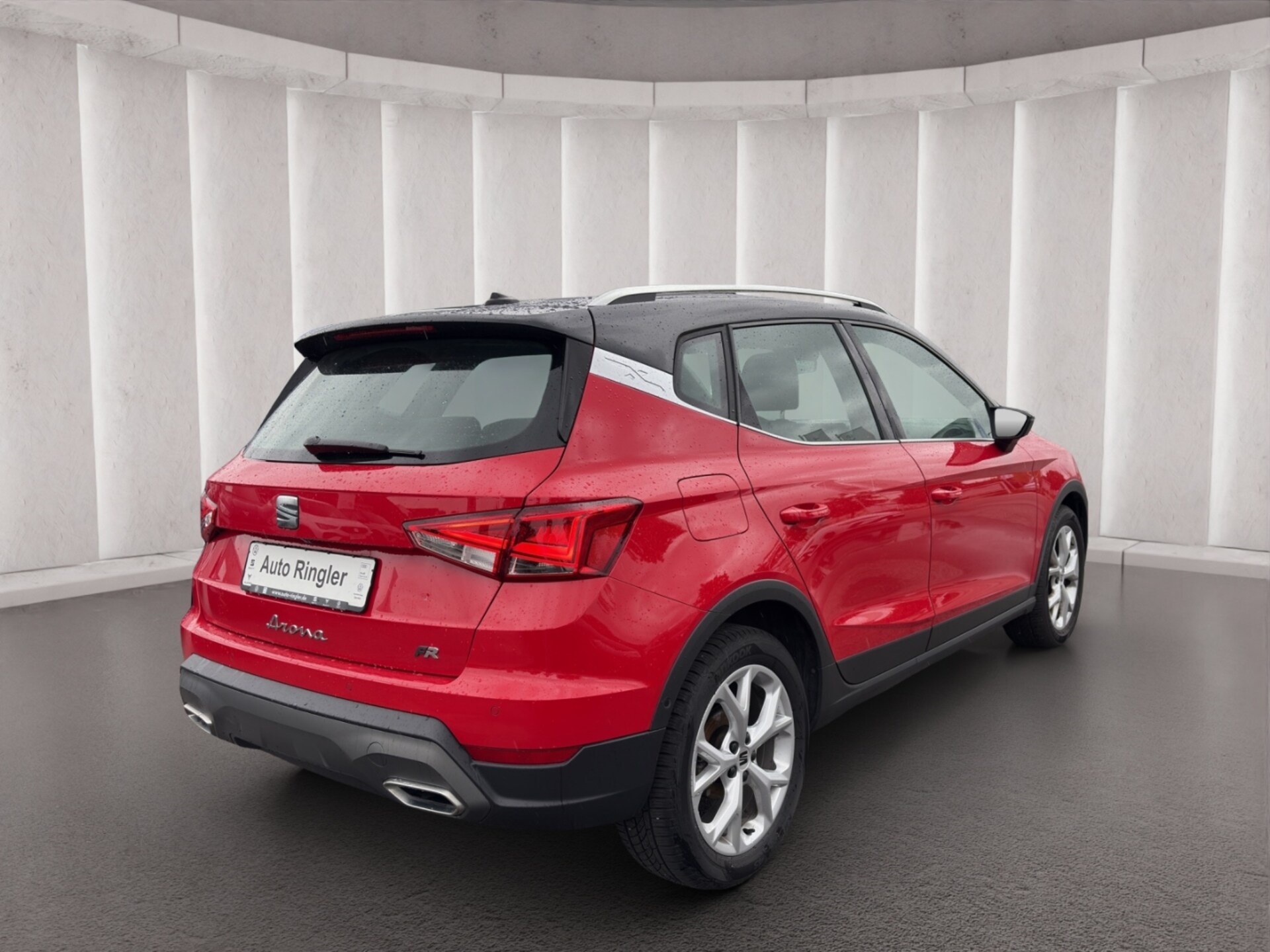 SEAT Arona FR