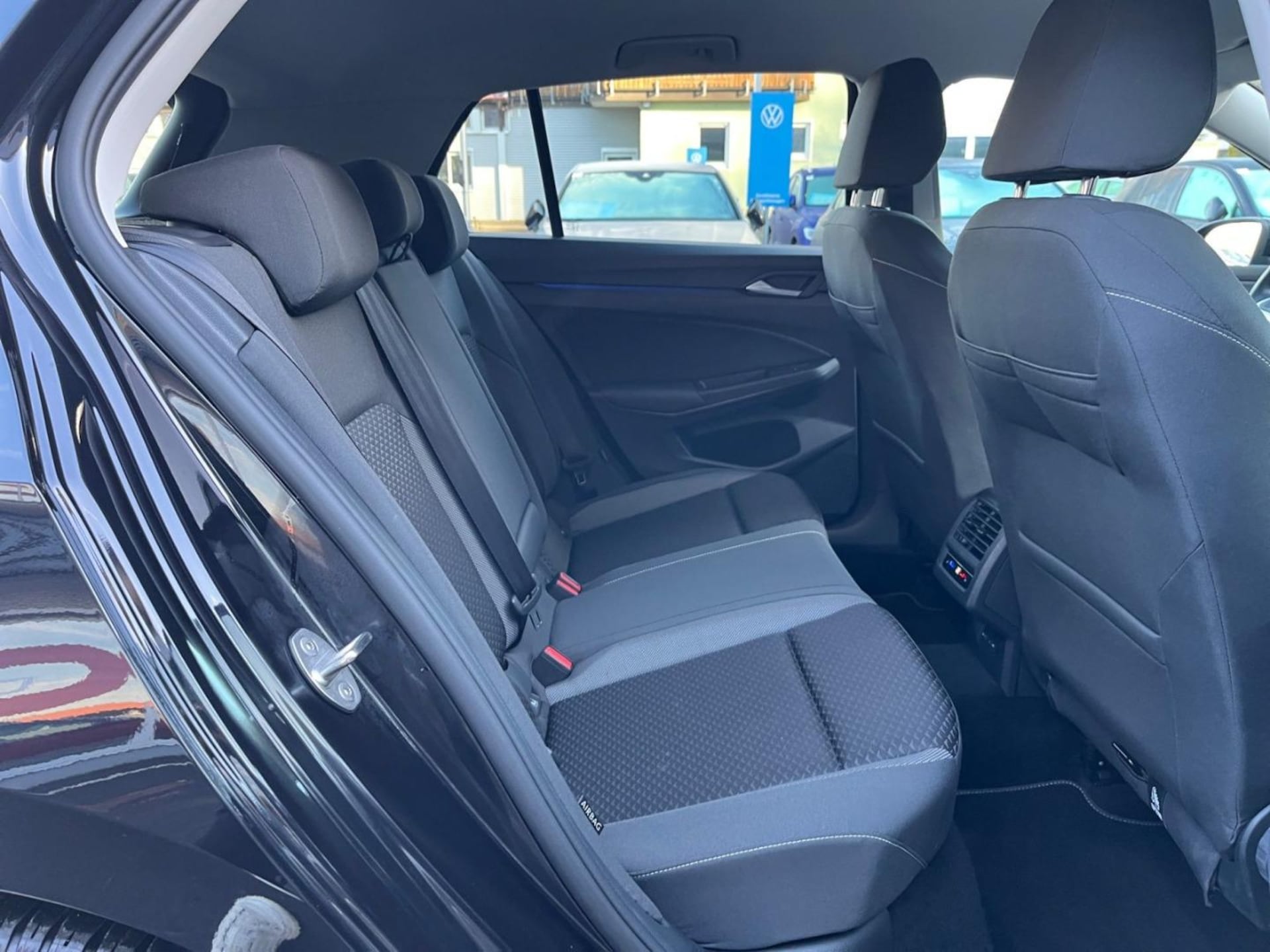Volkswagen Golf Active