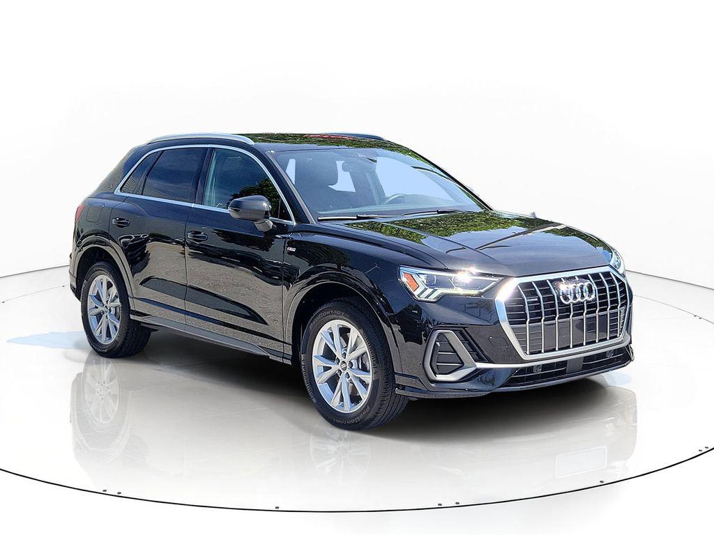 2025 Audi Q3 45 TFSI S Line Premium quattro's photo