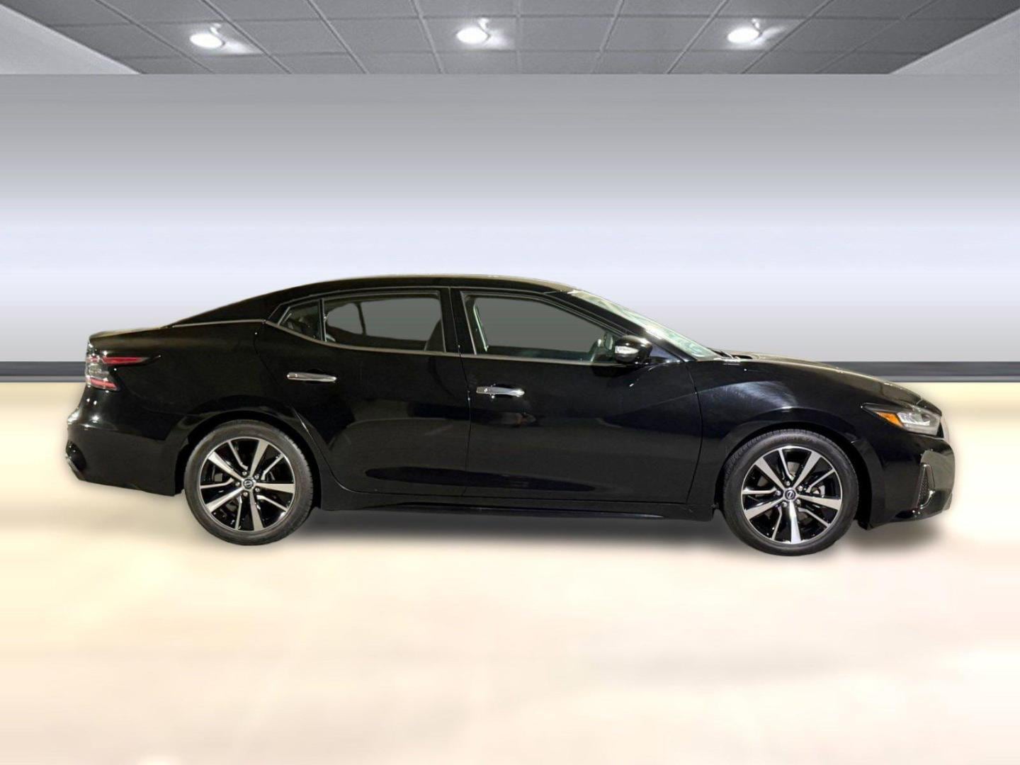 2023 Nissan Maxima SV - Photo 7