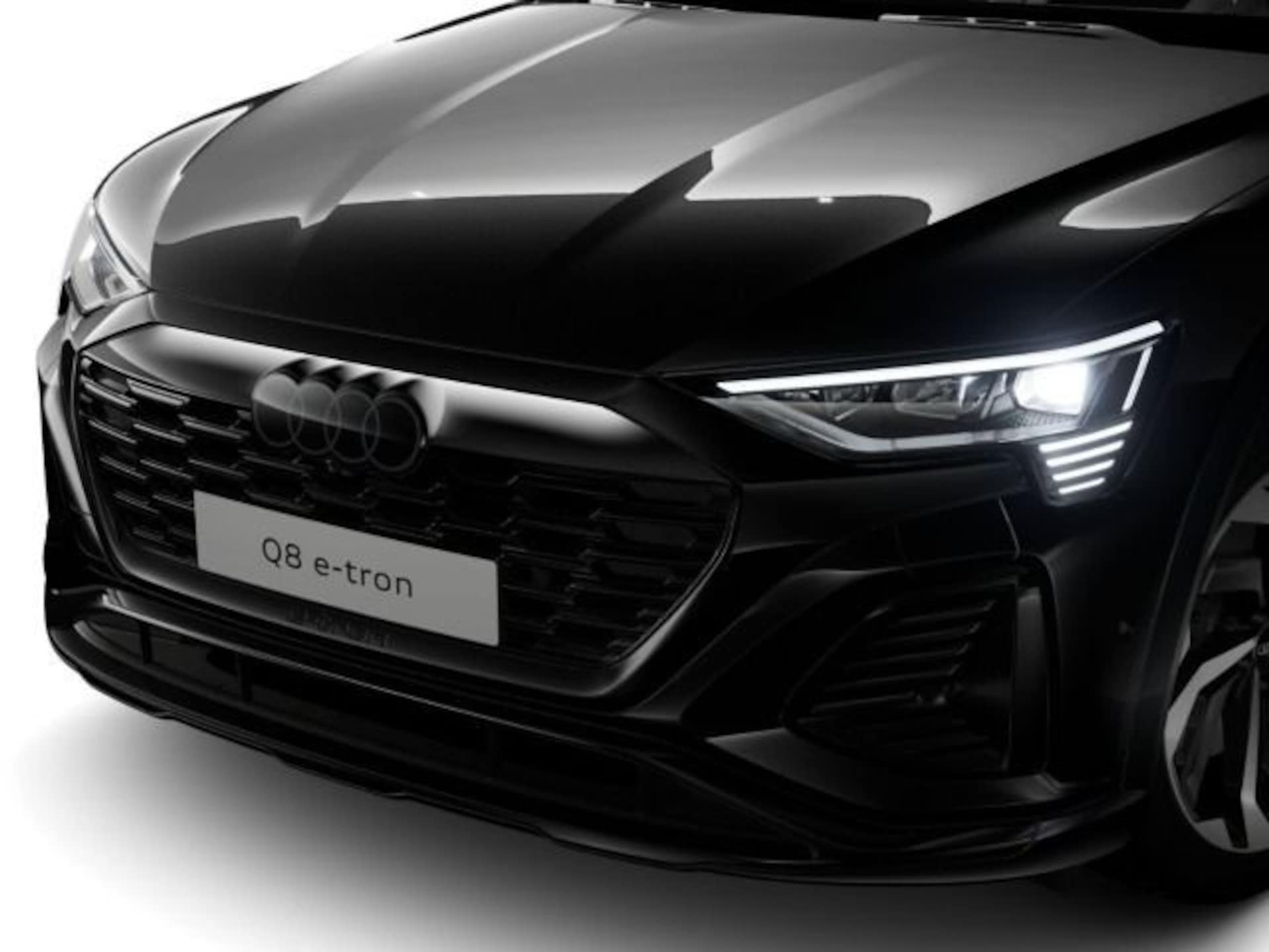 Audi Q8 Sportback e-tron S line