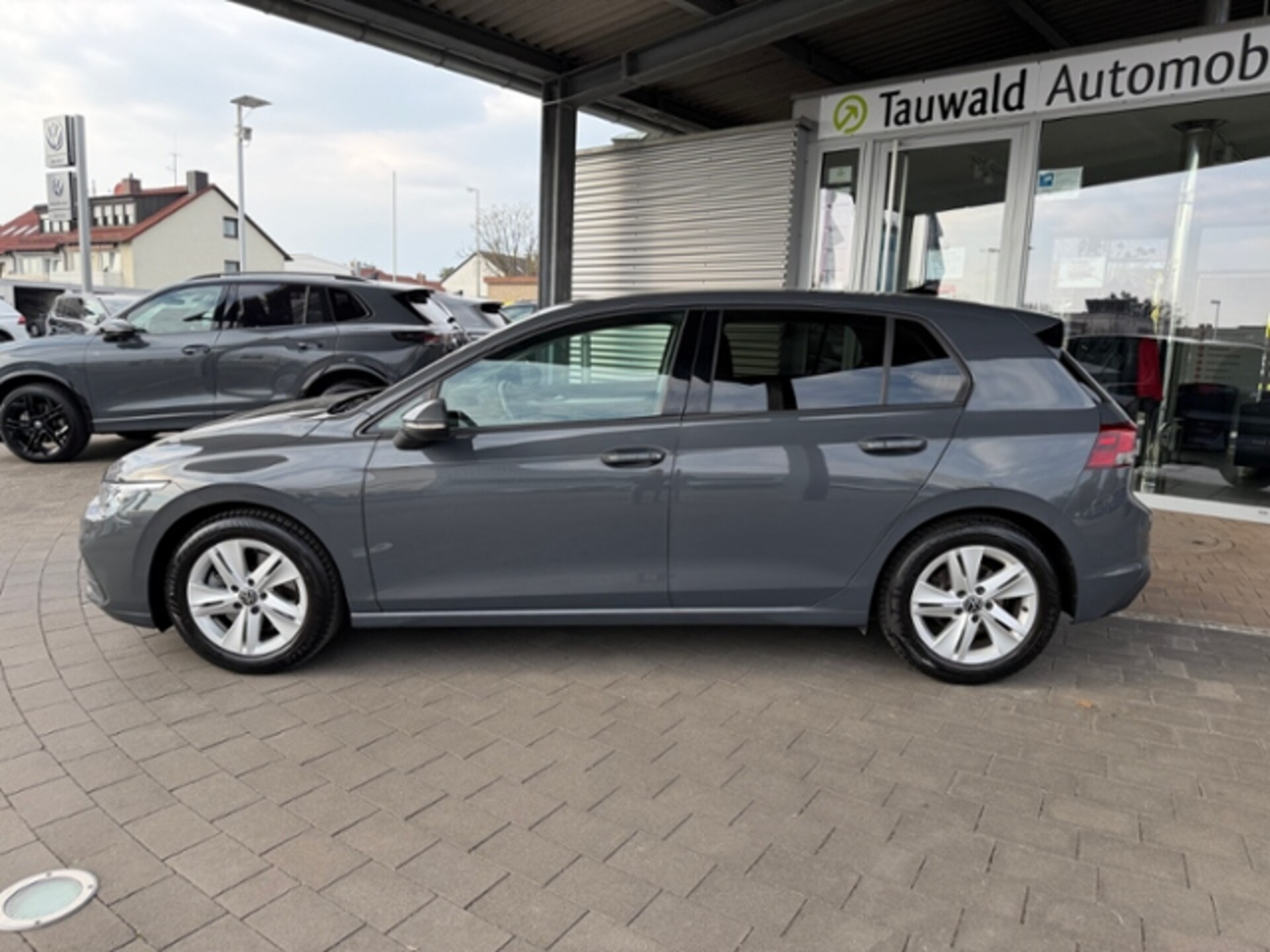 Volkswagen Golf Life