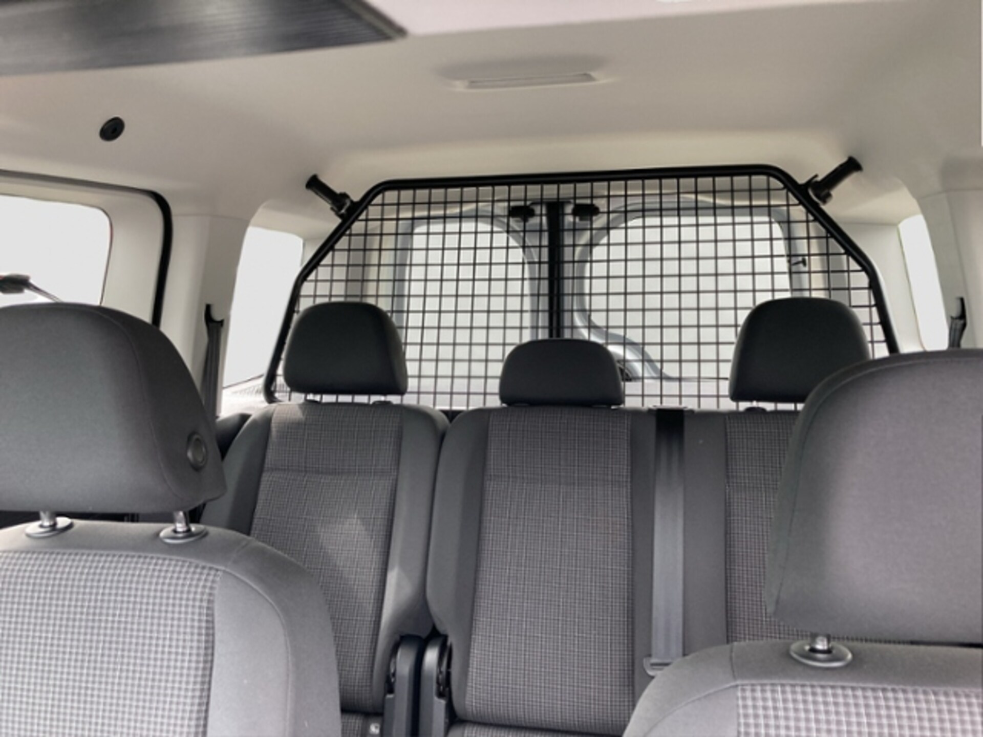 Volkswagen Caddy Basis-Modell