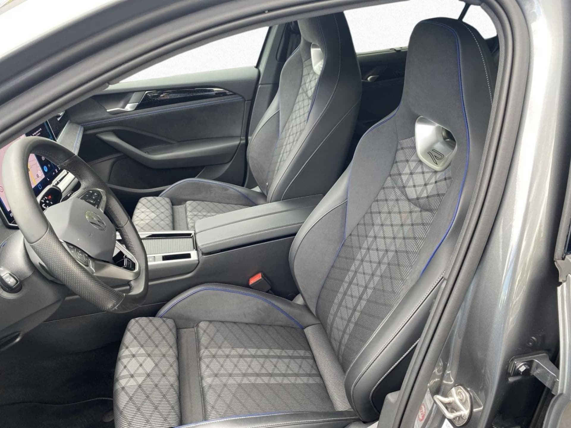 Volkswagen Passat R-Line