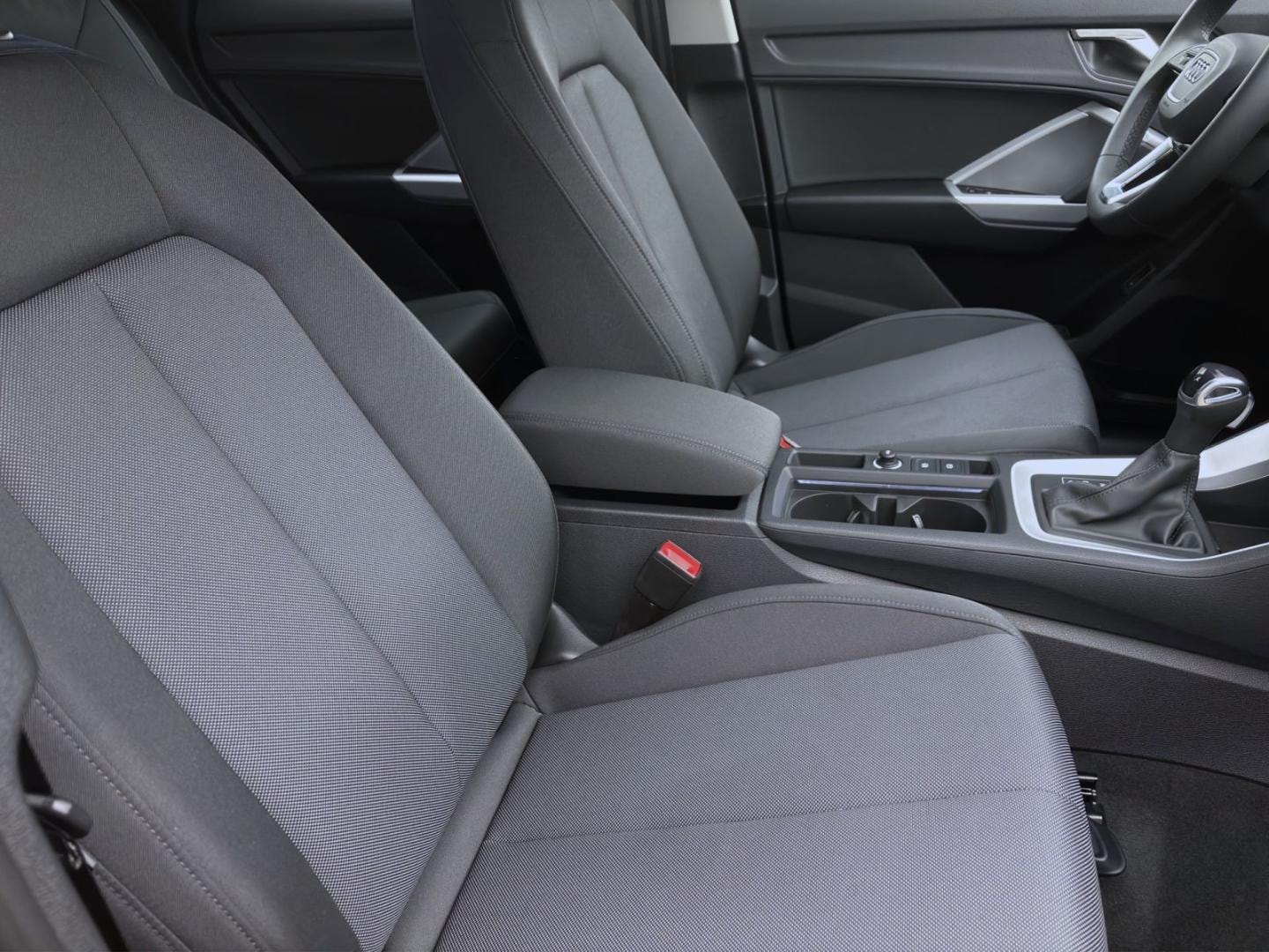 Bild über Audi Q3 Sportback 35 TDI S tronic - für weitere Informationen kontaktieren Sie den Audi Partner