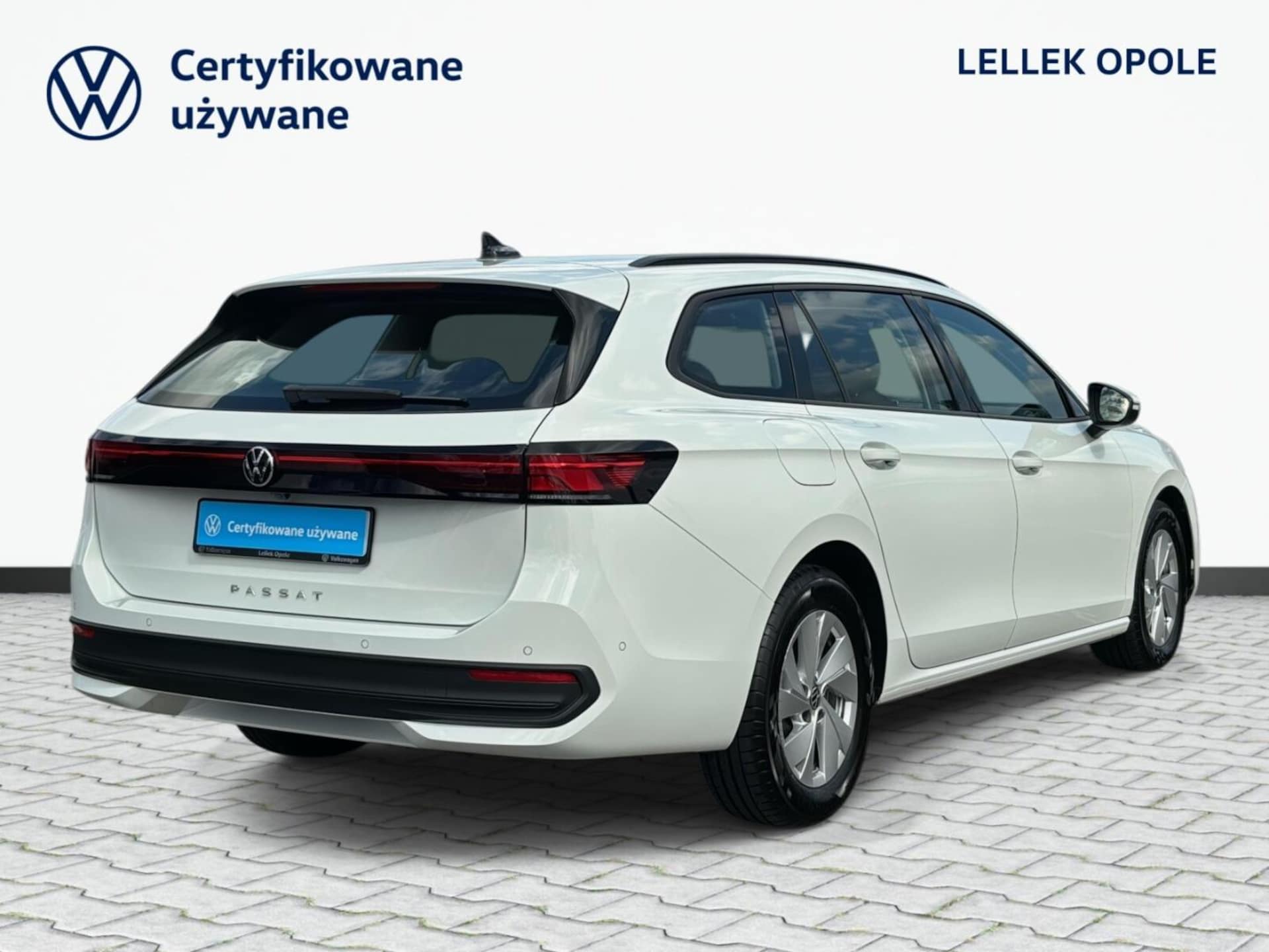 Volkswagen Passat Model bazowy