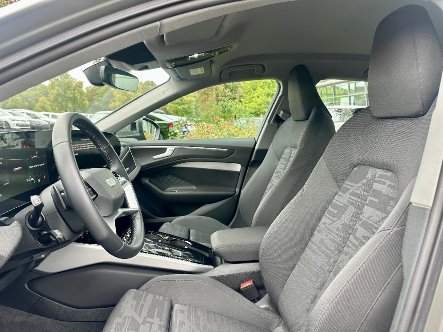 Bild über Audi A6 Limousine TDI 150 kW S tronic - für weitere Informationen kontaktieren Sie den Audi Partner
