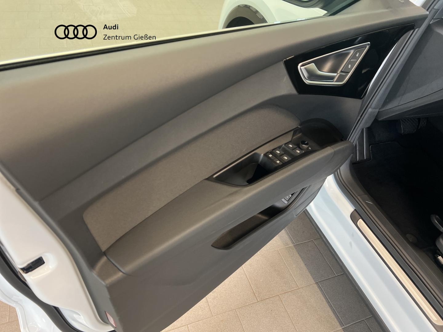 Image about Audi Q4 e-tron 40 e-tron