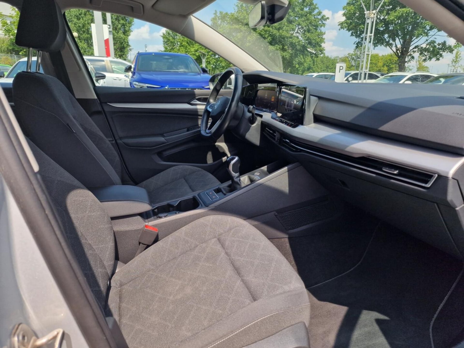 Volkswagen Golf Variant Life