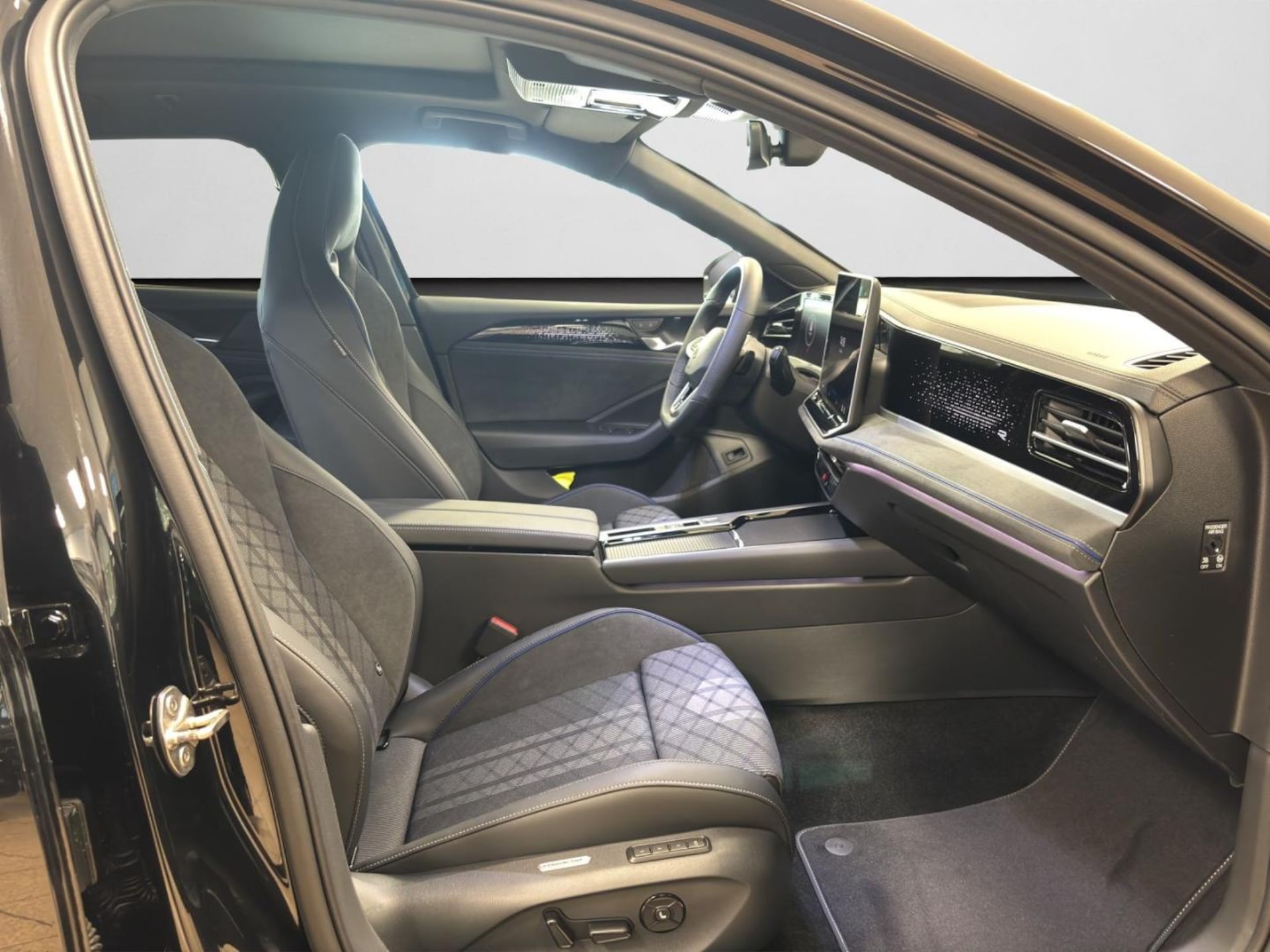 Volkswagen Passat R-Line