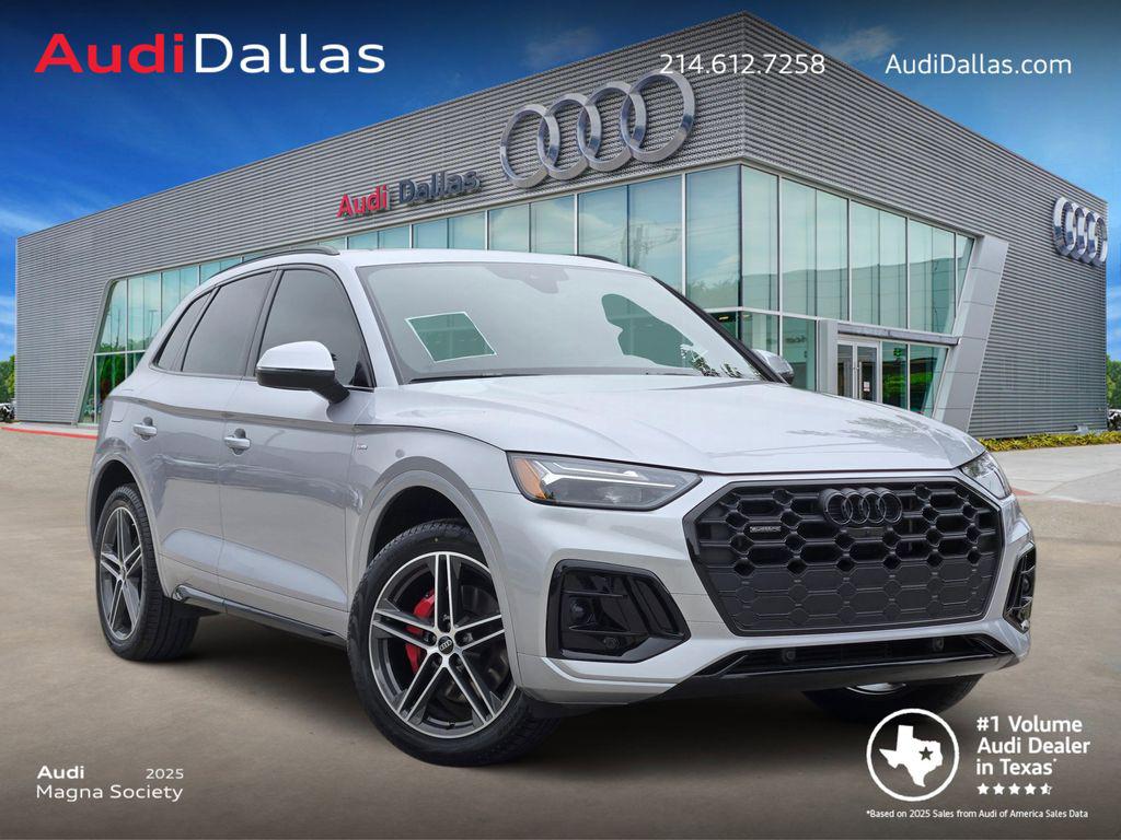 2025 Audi Q5 55 e Premium Plus's photo