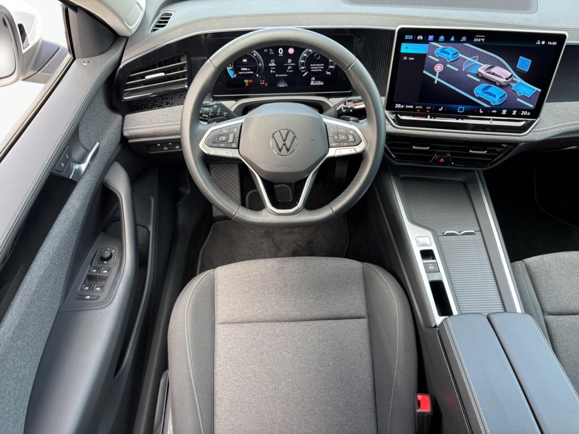 Volkswagen Passat Model bazowy