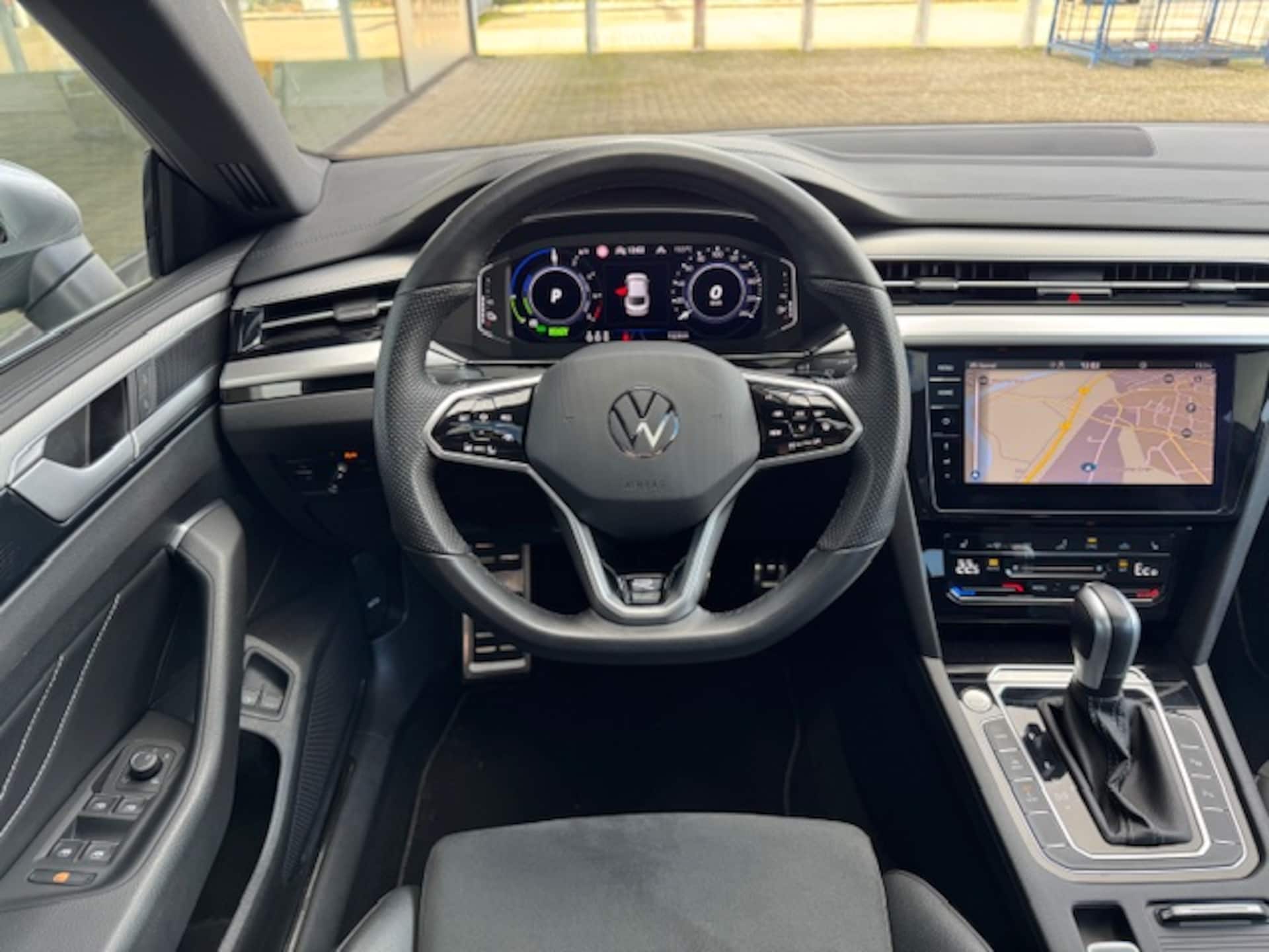 Volkswagen Arteon R-Line