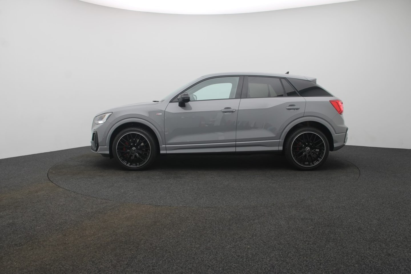 Bild über Audi Q2 S line 40 TFSI quattro S tronic - für weitere Informationen kontaktieren Sie den Audi Partner