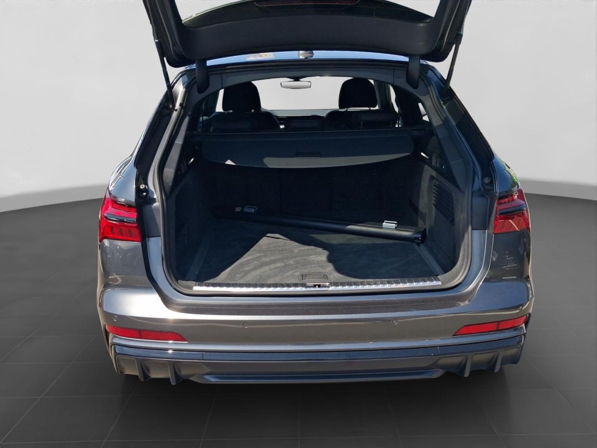 Audi S6 Avant