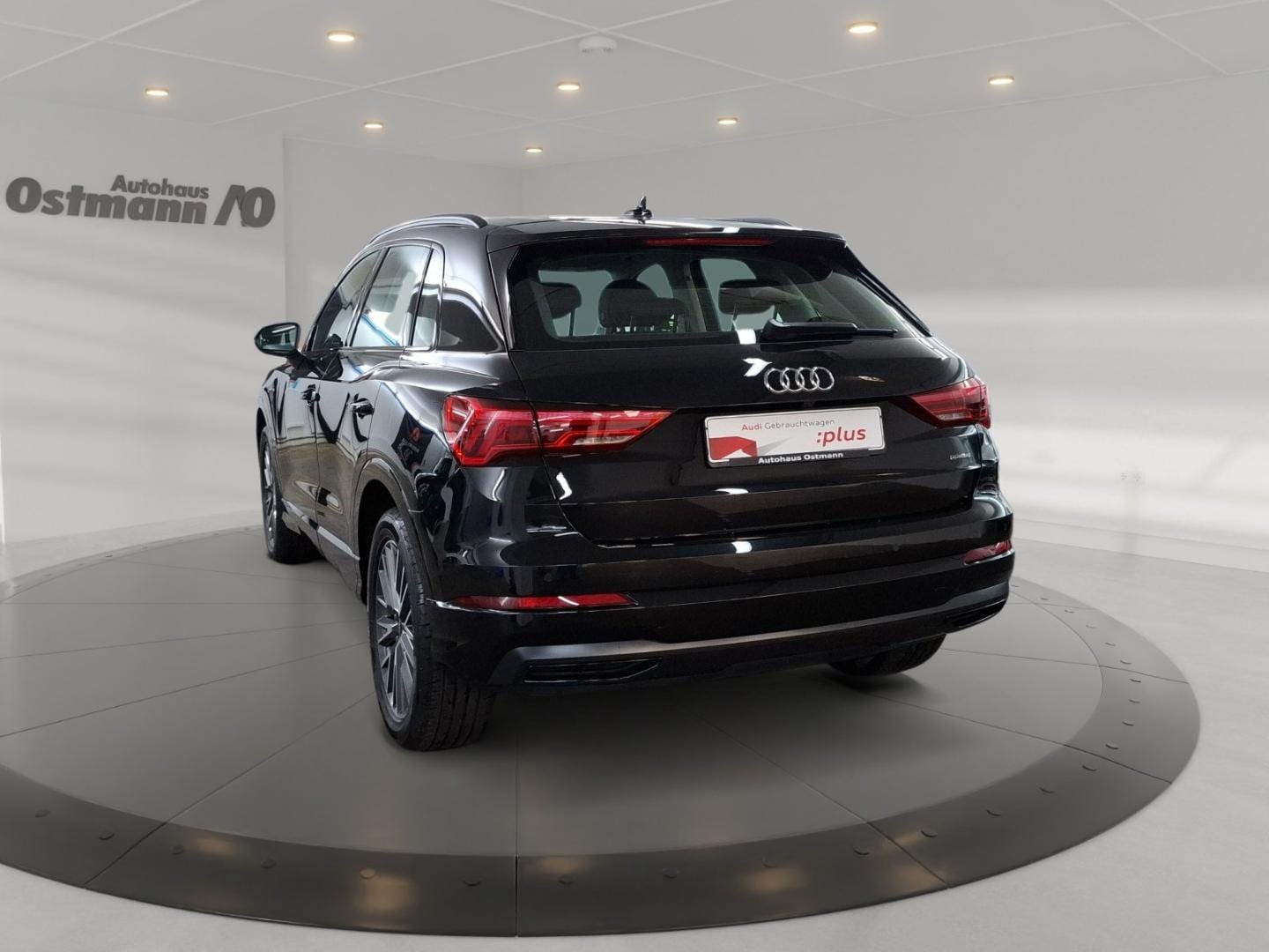 Bild über Audi Q3 advanced 40 TFSI quattro S tronic - für weitere Informationen kontaktieren Sie den Audi Partner