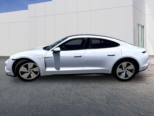2023 Porsche Taycan
