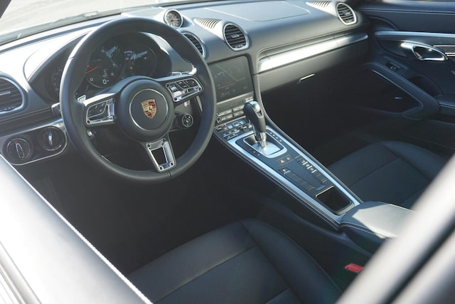 2024 Porsche 718 Cayman