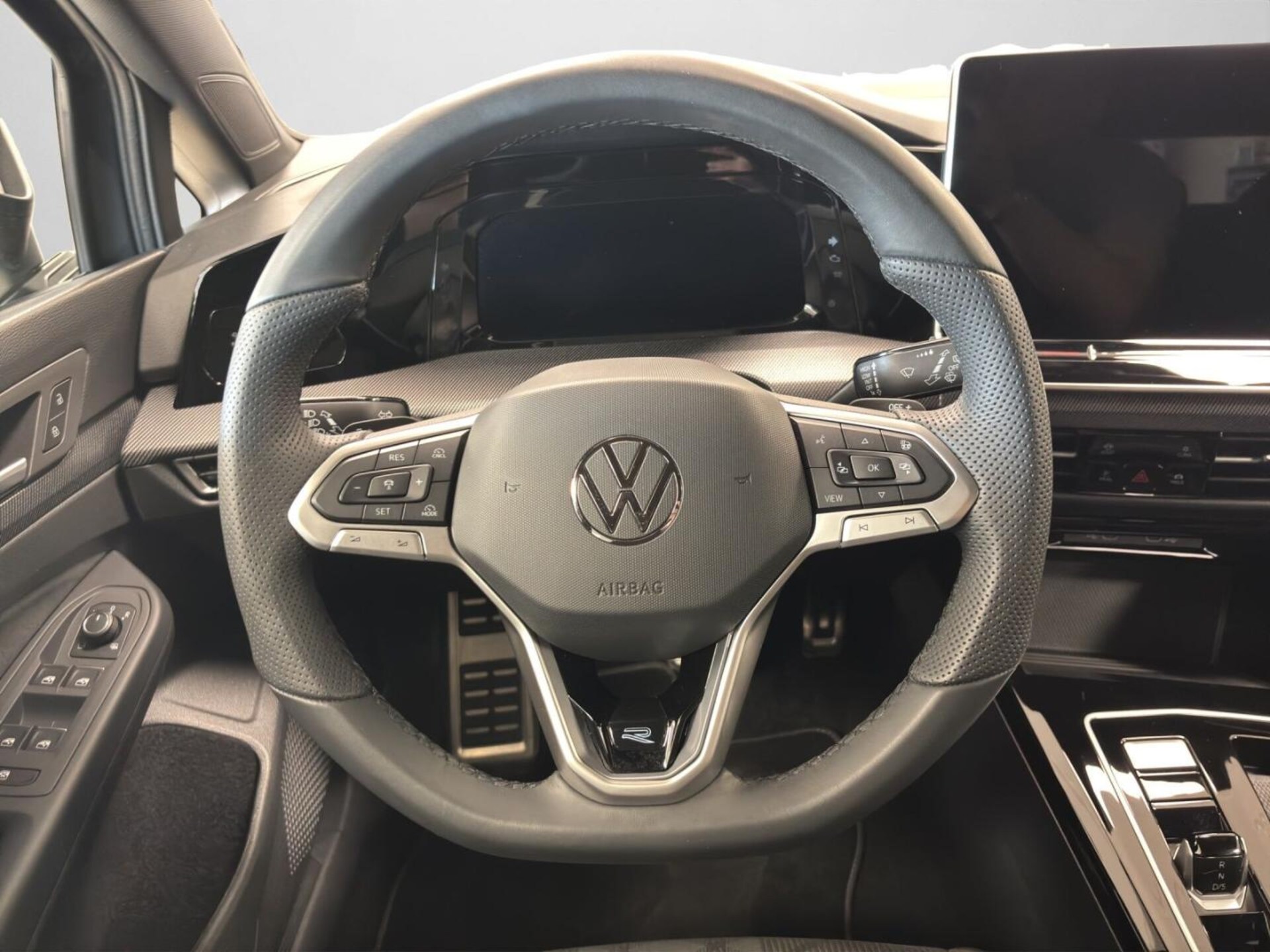 Volkswagen Golf Variant R-Line