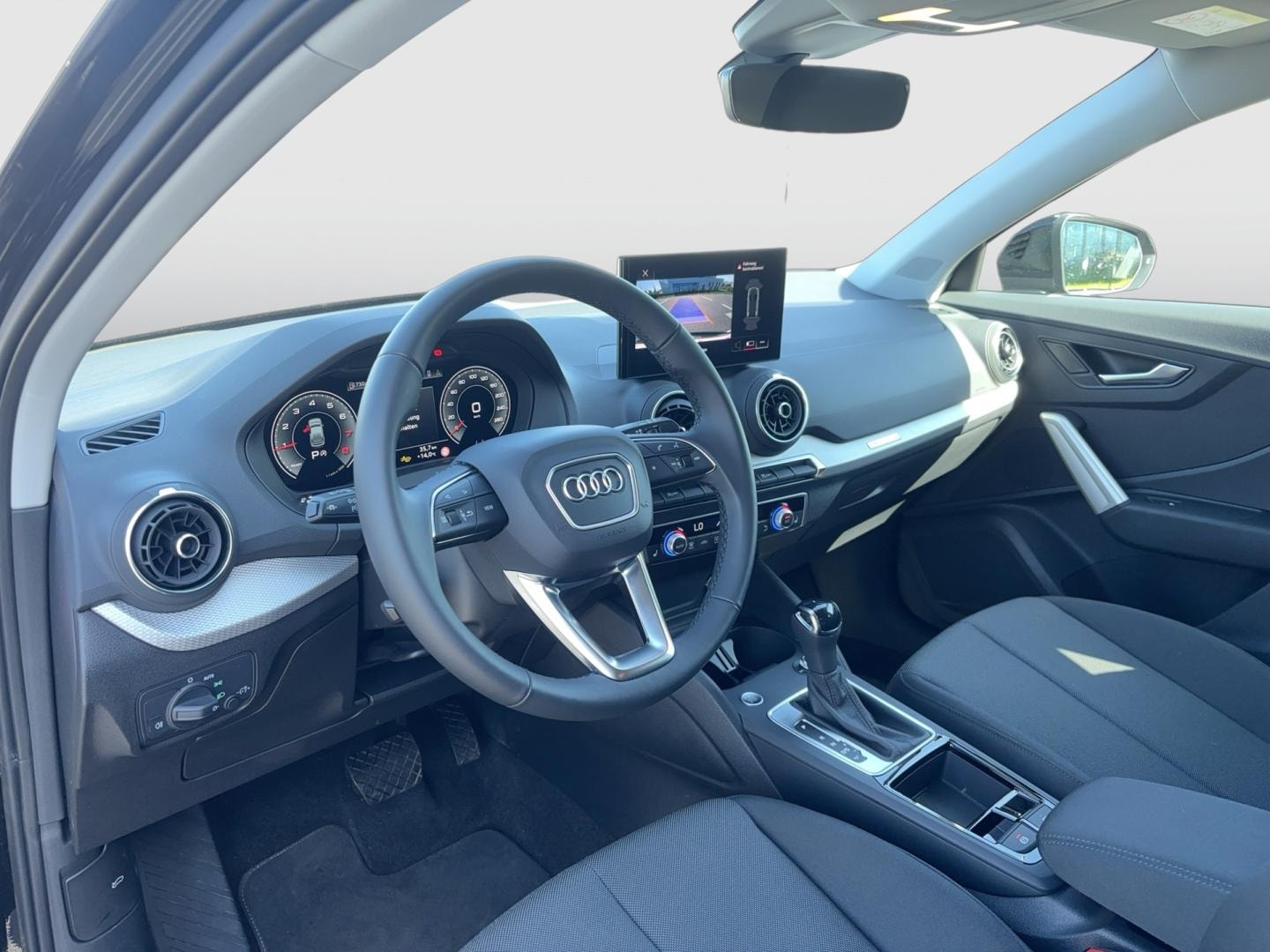 Bild über Audi Q2 advanced 35 TFSI S tronic - für weitere Informationen kontaktieren Sie den Audi Partner