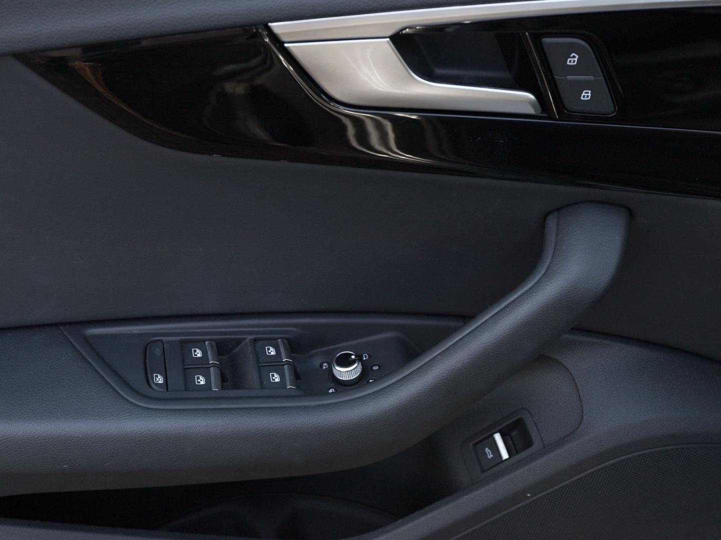 Image about Audi A4 Avant S line 40 TFSI quattro S tronic