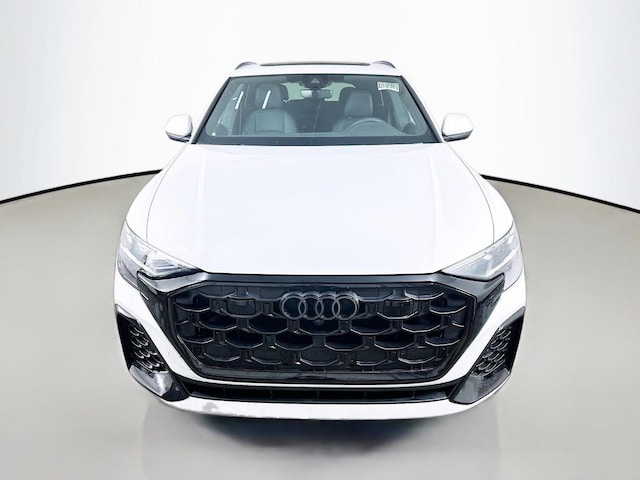 2026 Audi Q8