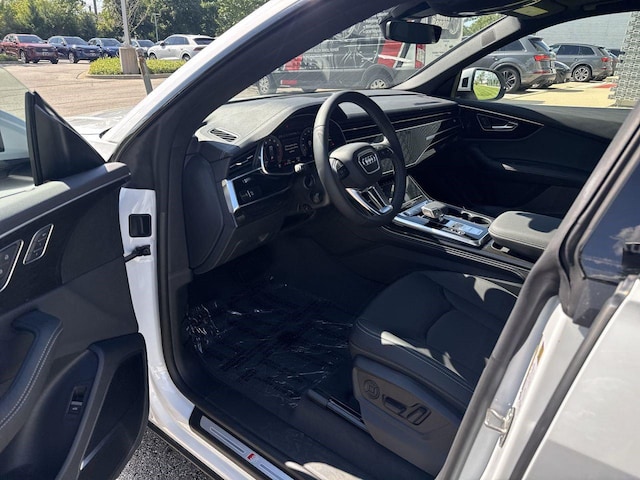 2026 Audi Q8
