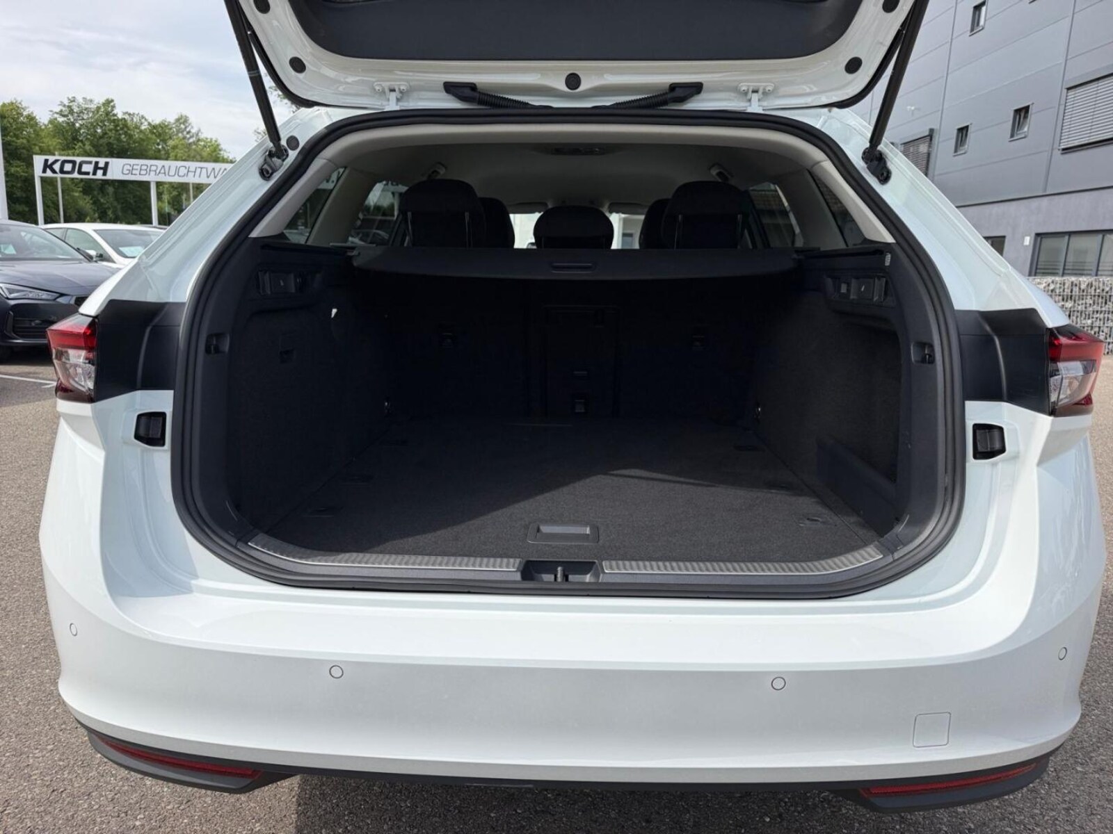 Škoda Superb Combi – Bild 15