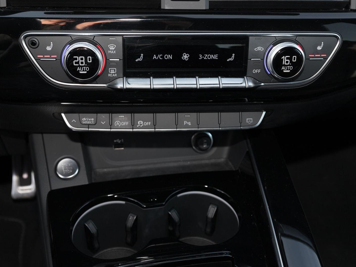 Image about Audi A4 Avant S line 40 TFSI quattro S tronic