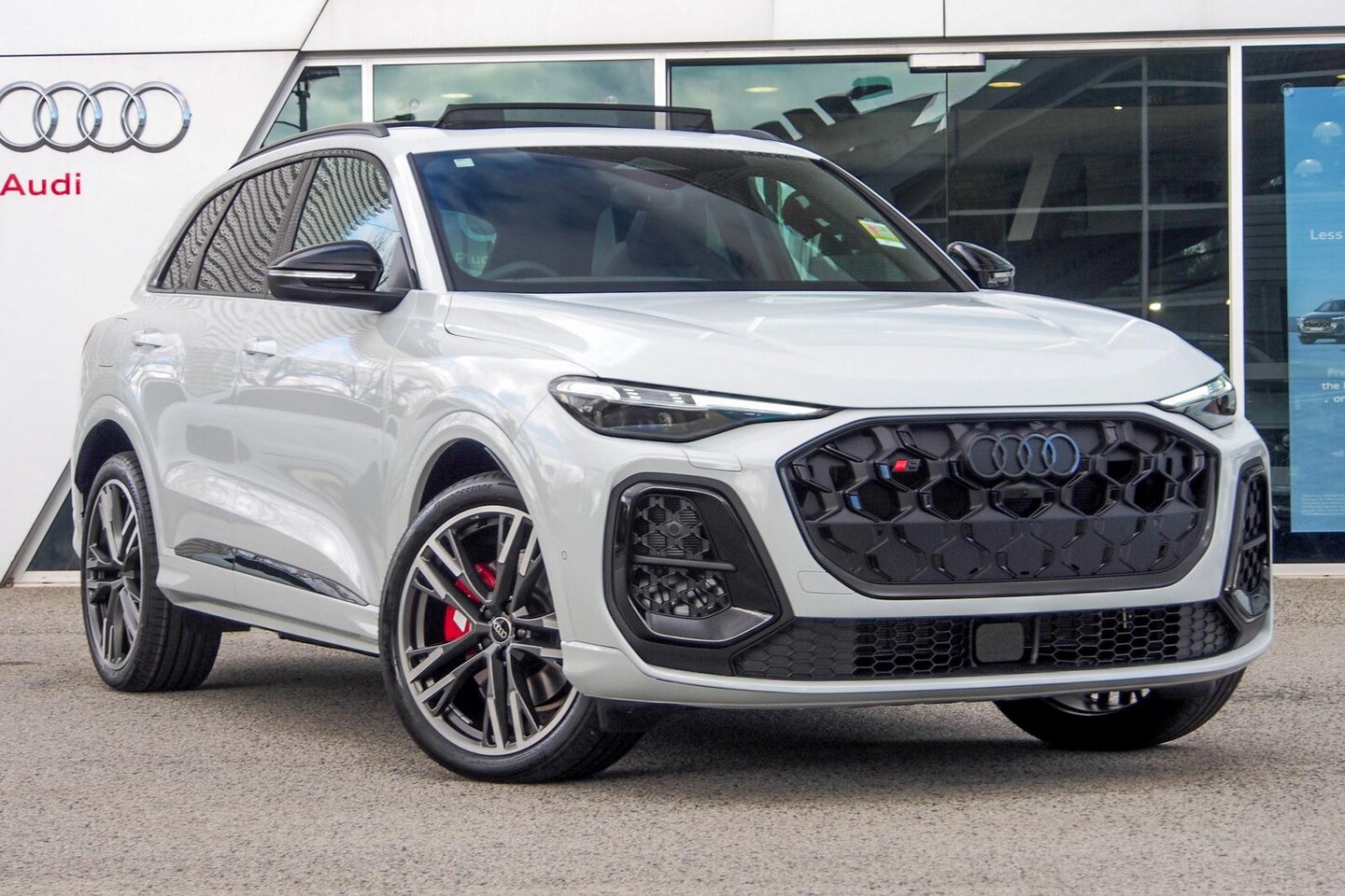 Image about Audi SQ5 SUV TFSI 270 kW edition one