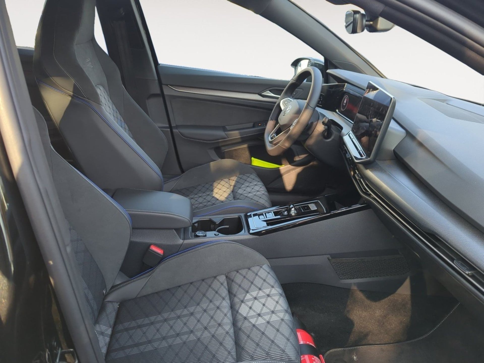 Volkswagen Golf R-Line