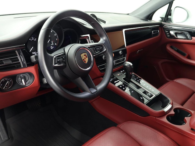 2023 Porsche Macan