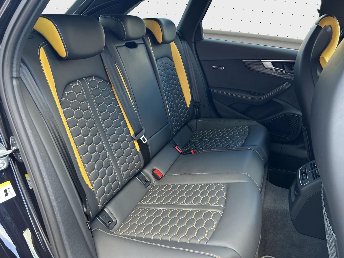 Image about Audi RS 4 Avant TFSI quattro tiptronic