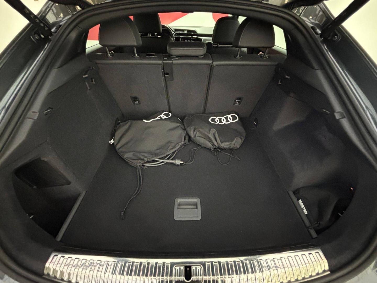 Image about Audi Q3 Sportback TFSI e S line 45 TFSI e 180 kW (245 ch) S tronic