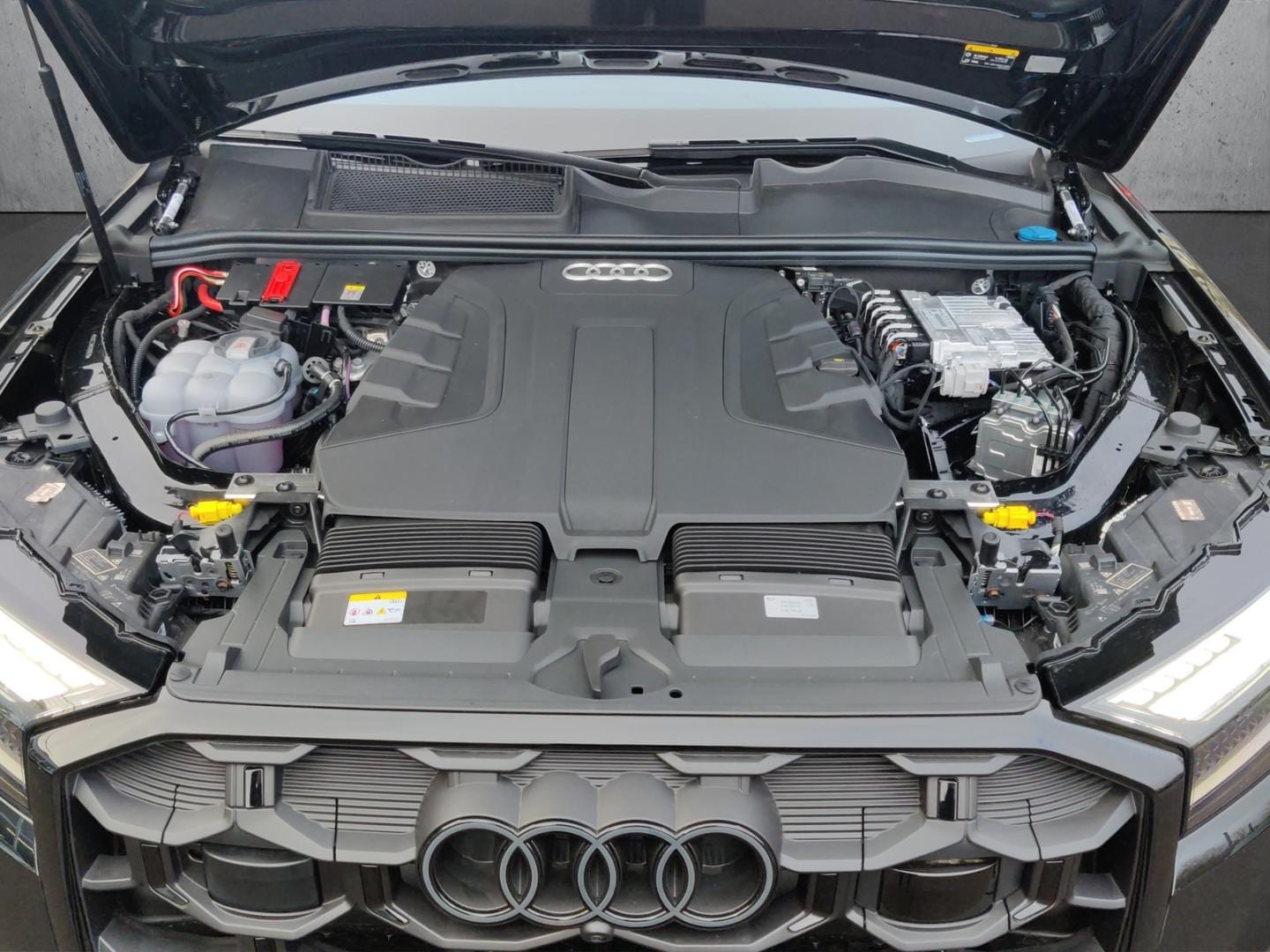 Bild über Audi Q7 SUV S line 50 TDI quattro tiptronic - für weitere Informationen kontaktieren Sie den Audi Partner