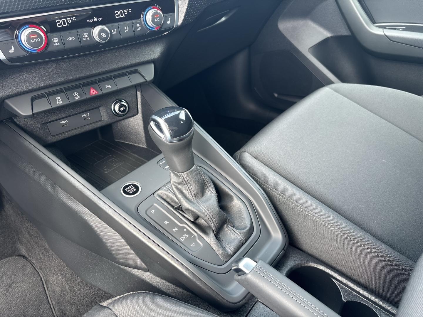 Bild über Audi A1 Sportback 25 TFSI S tronic - für weitere Informationen kontaktieren Sie den Audi Partner