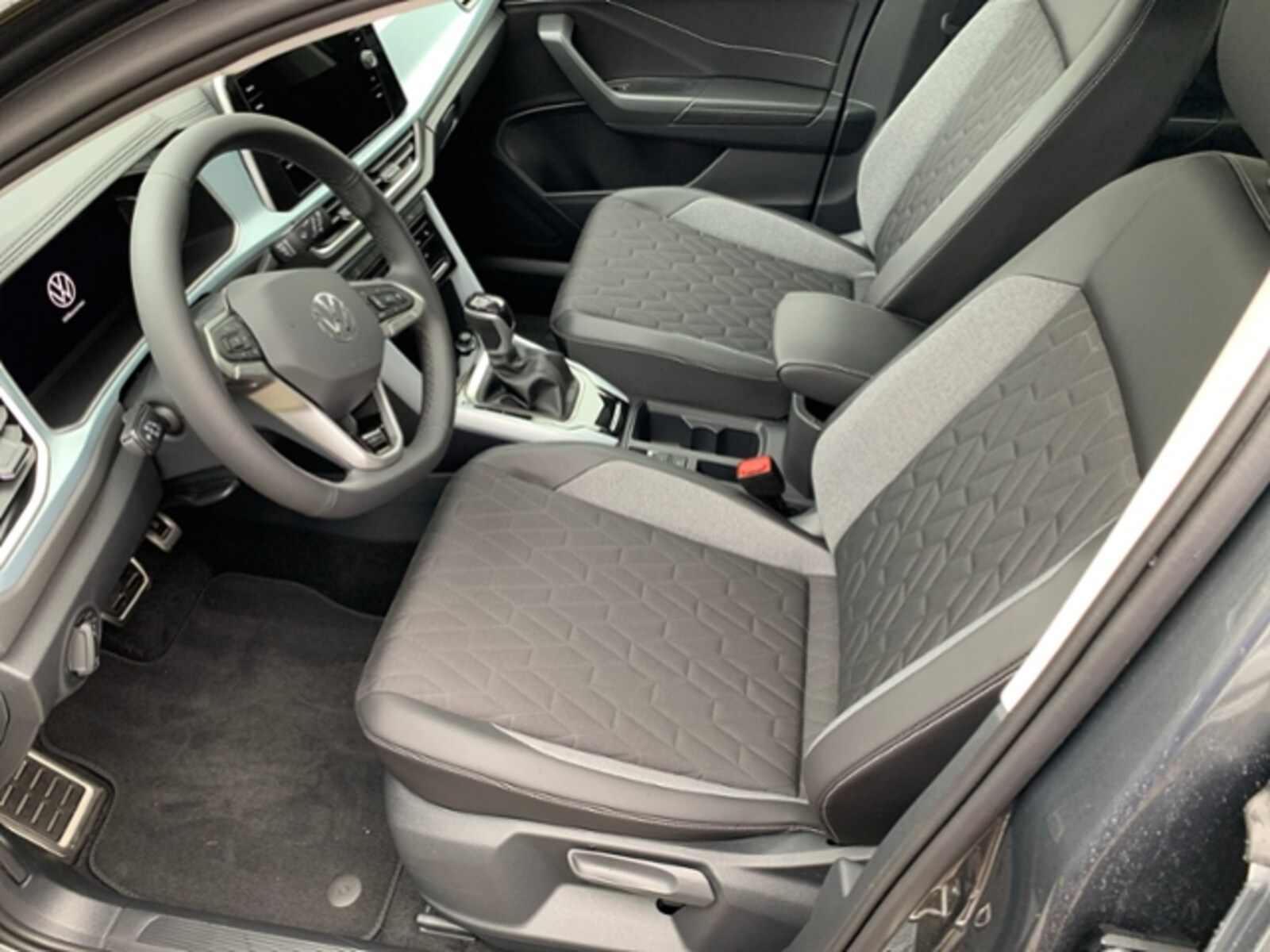 Volkswagen T-Roc – Bild 12