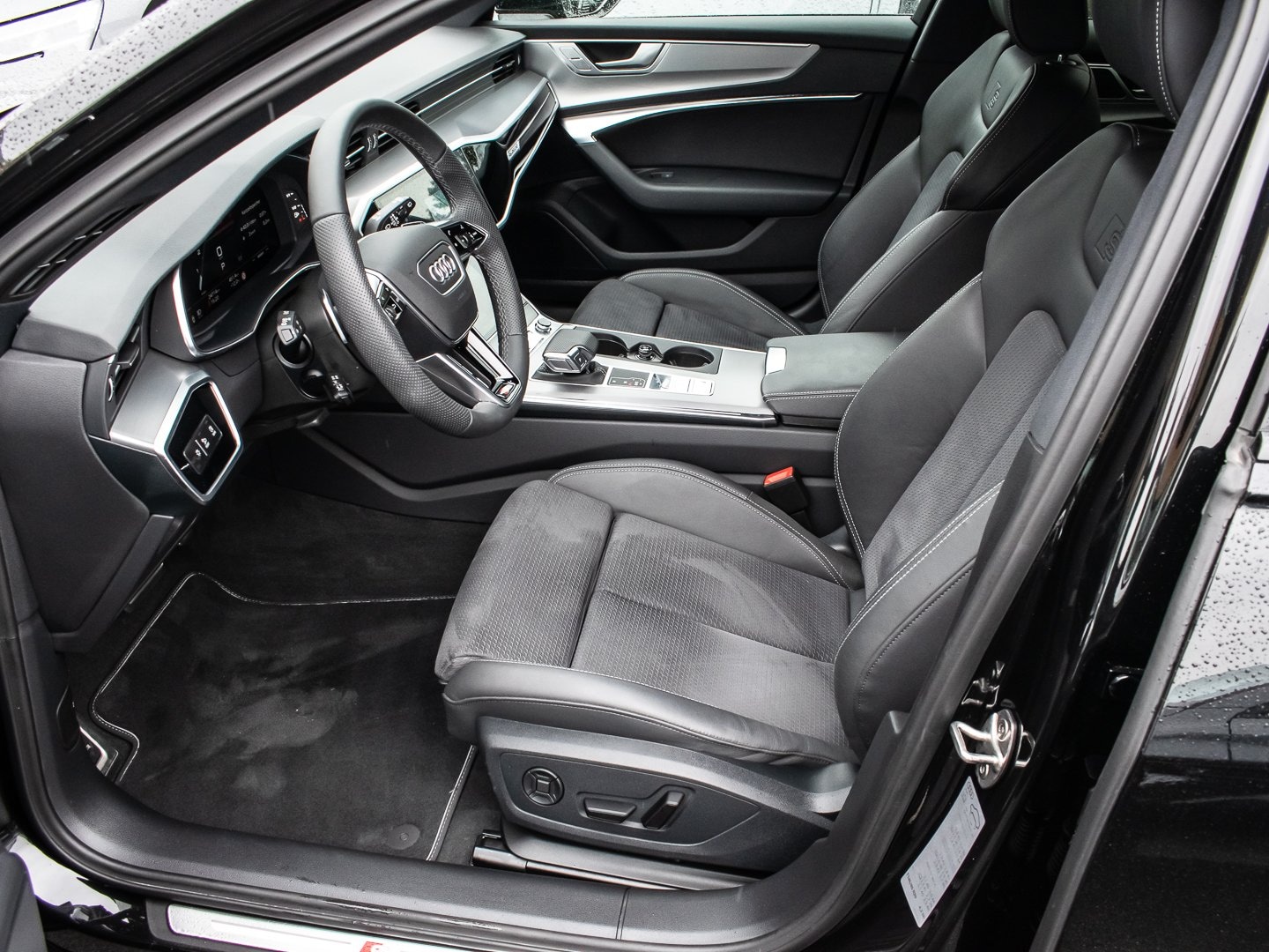 Bild über Audi S6 Avant TDI quattro tiptronic - für weitere Informationen kontaktieren Sie den Audi Partner