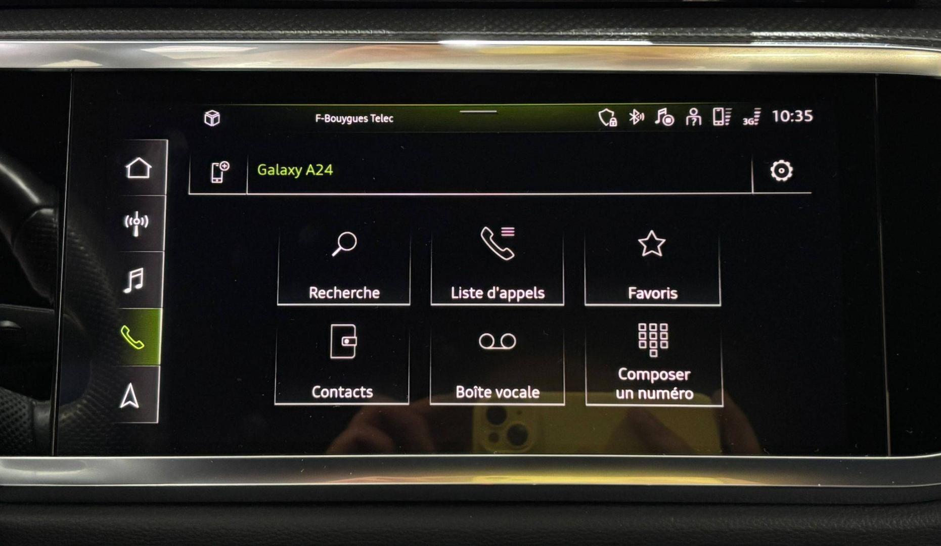 Image about Audi Q3 Sportback TFSI e S line 45 TFSI e 180 kW (245 ch) S tronic