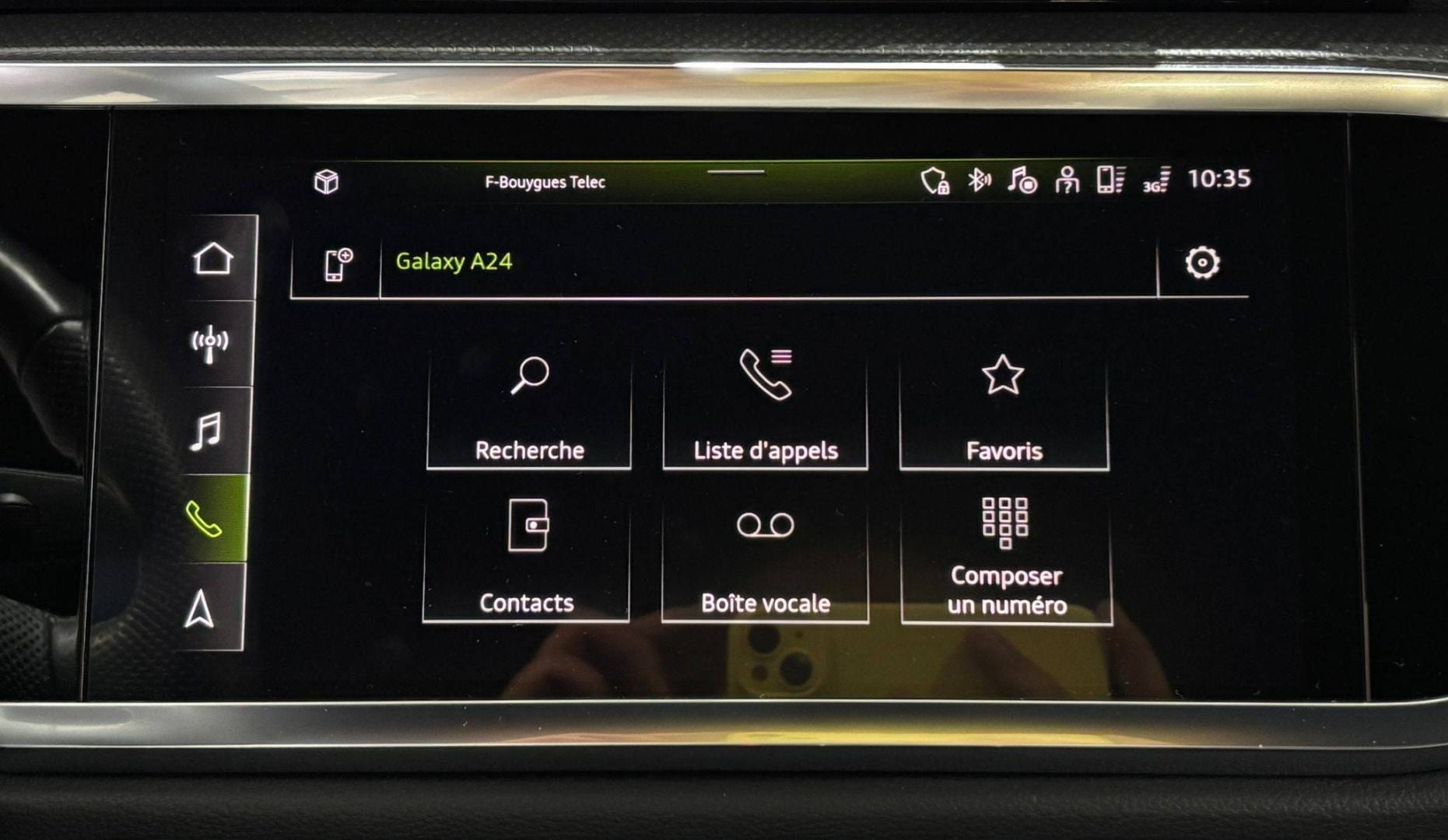 Image about Audi Q3 Sportback TFSI e S line 45 TFSI e 180 kW (245 ch) S tronic