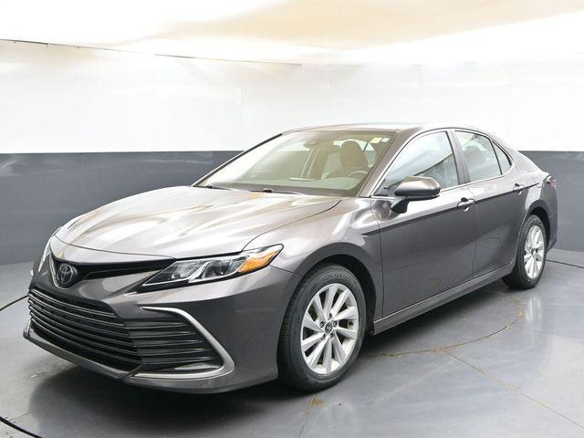 Photo of 2022 Toyota Camry 