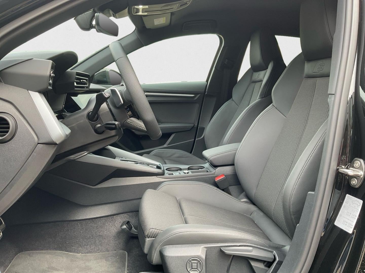 Bild über Audi A3 Sportback TFSI e TFSI e 150 kW S tronic - für weitere Informationen kontaktieren Sie den Audi Partner