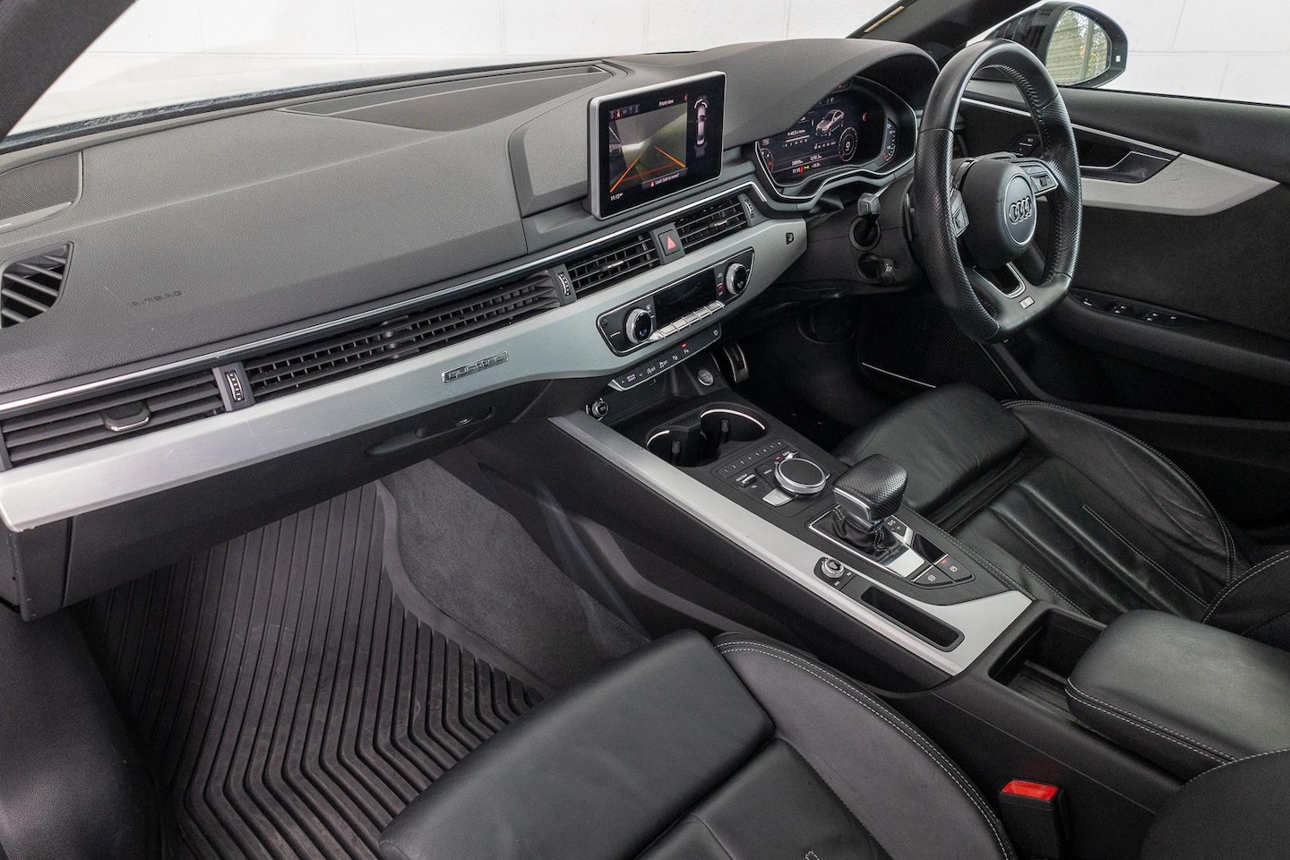 Image about Audi A4 Saloon 2.0 TDI