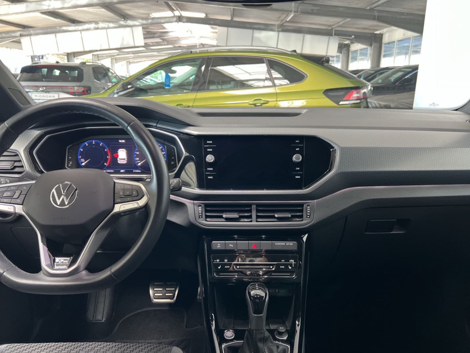 Volkswagen T-Cross – Bild 8